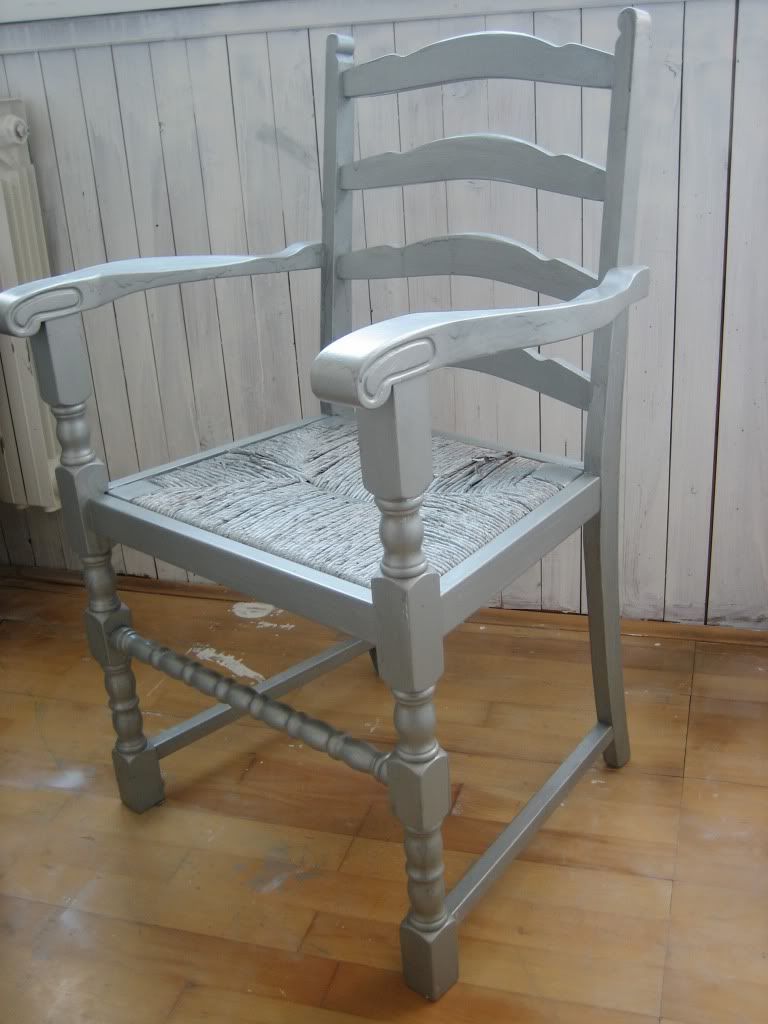 stolica srebrna