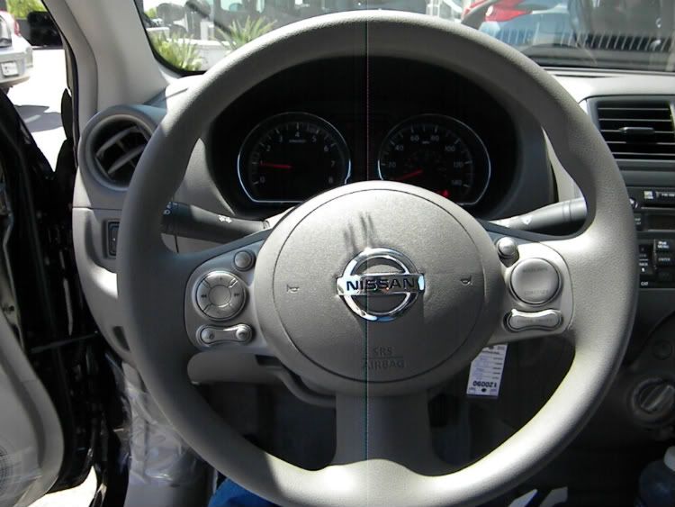 2012 Nissan Versa Steering Wheel and Gauges