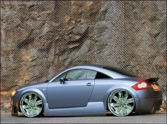 2003-04-04-Audi-TT-02.jpg