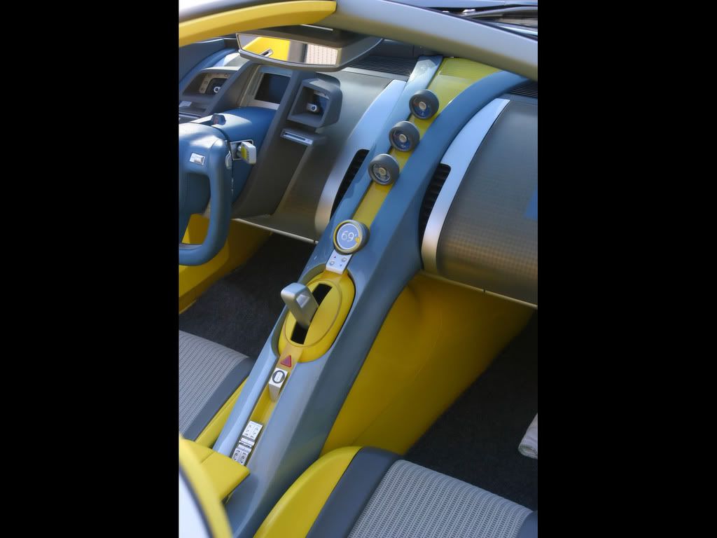 2006-Nissan-Urge-Concept-Console-16.jpg