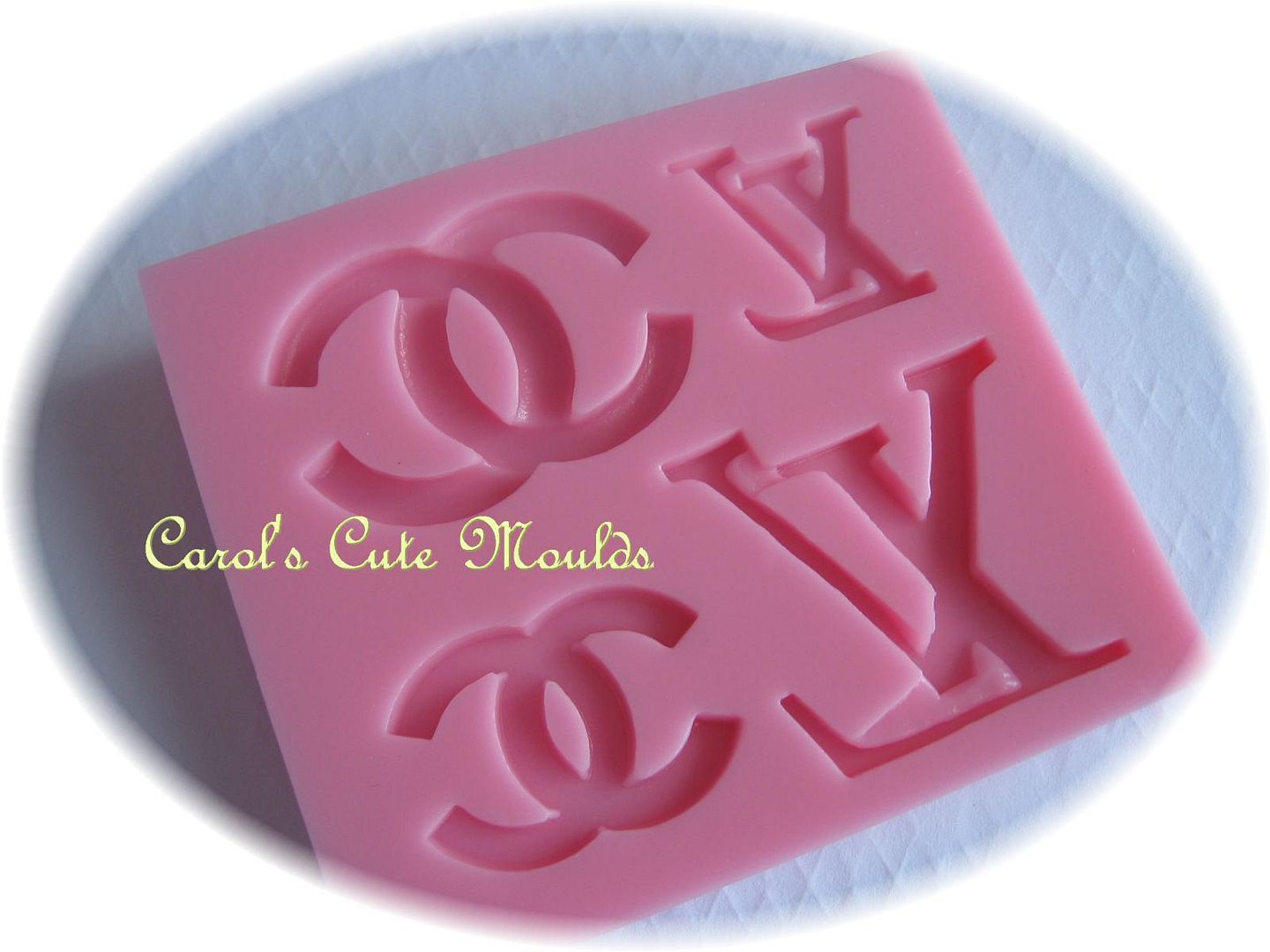 CAKE DECORATING: DETAILED FASHION LOGO SILICONE MOULD CAKE ...