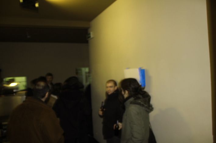 Public d'expo 02, Photo du public de l'exposition de Pierre Guilhem au Lycaon 