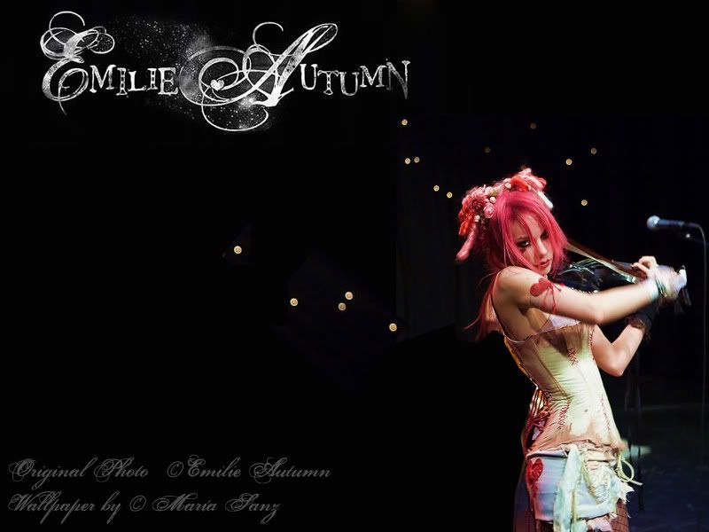 Aqu os dejo cuatro Wallpapers hechos por mi sobre Emilie Autumn