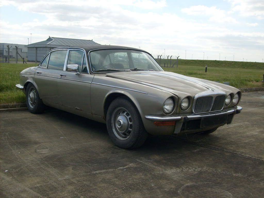 BruceV8's Daimler Double Six