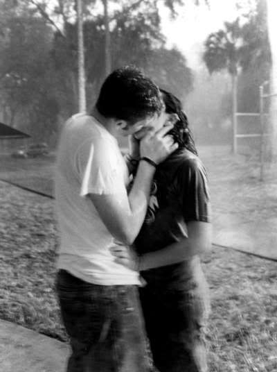 kissing in rain. Kiss in the Rain Image