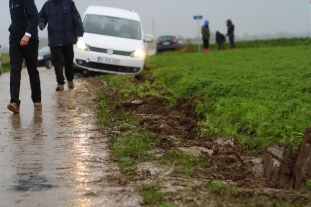 IMAGE: http://i304.photobucket.com/albums/nn183/Seby_pikefisherman/RallyeduCondroz-Huy40_zpsed2c3839.jpg