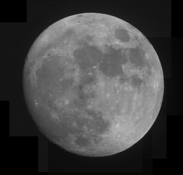 Moon2010-04-26imerge2.jpg