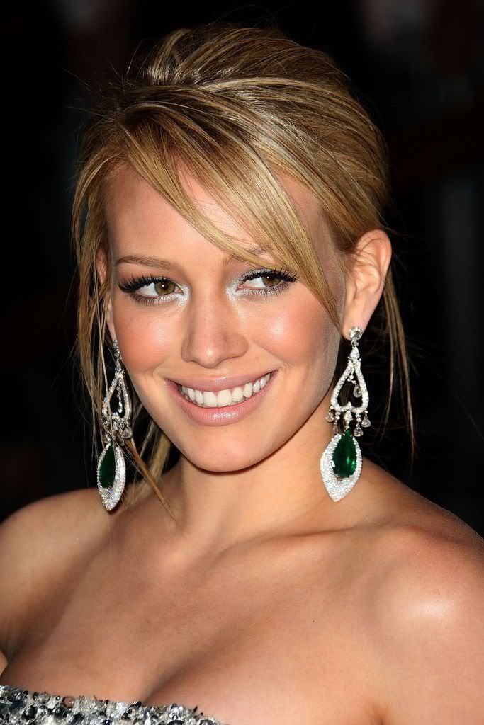 Hillary Duff formal hairstyle