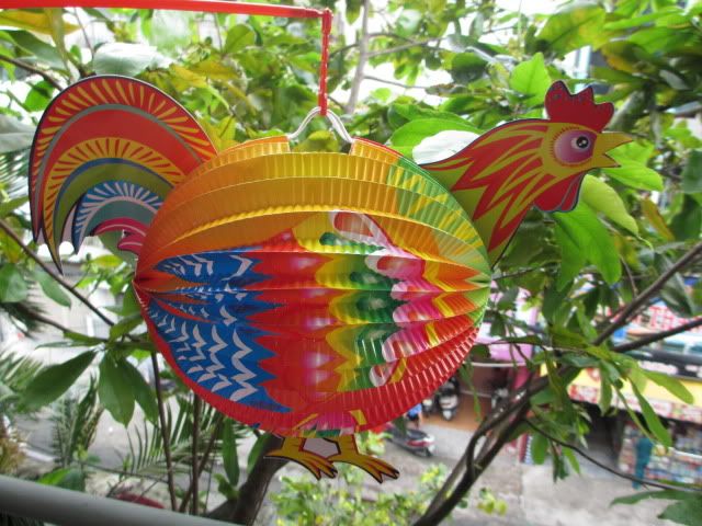 Lồng đèn giấy cho Tết Trung thu thêm ý nghĩa. - 2