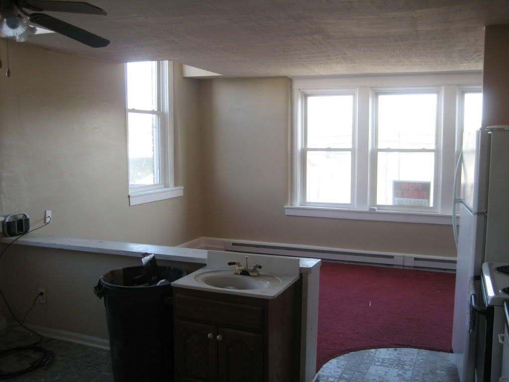 Apt1LR10-31-10.jpg