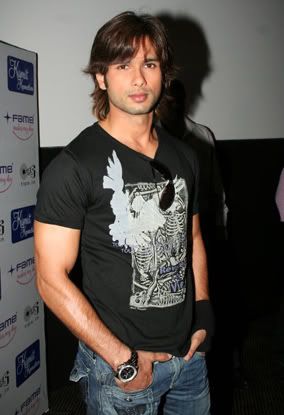 kareena kapoor sexy ass