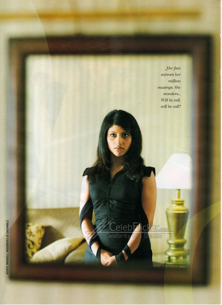 Konkona checking herself