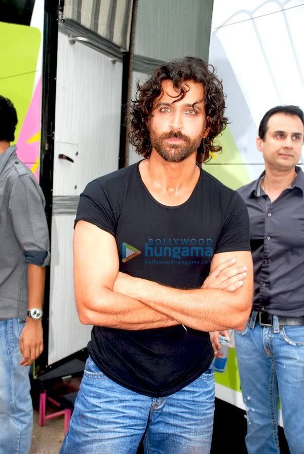 Hrithik Roshan needs to shave