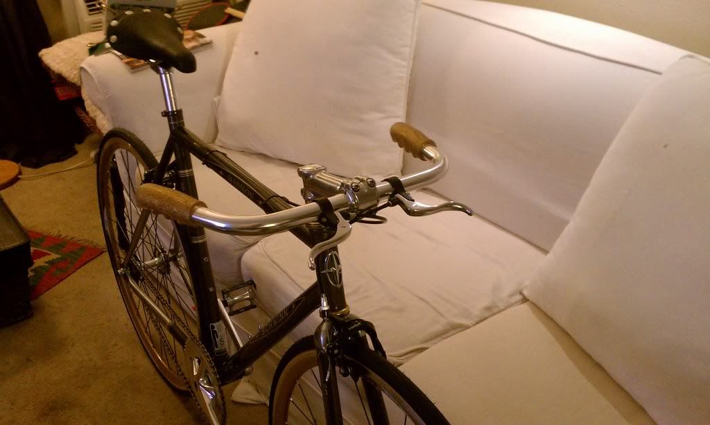 town bike handlebars