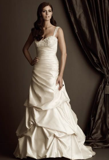 Paloma Blanca wedding gown