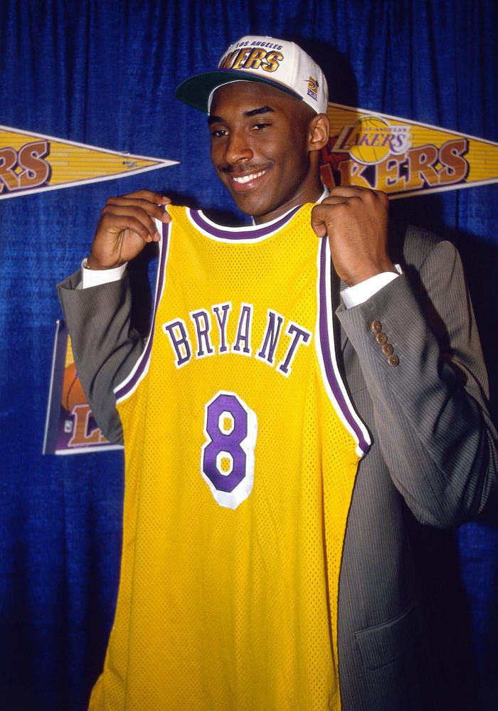 -kobe11.jpg Kobe Bryant traded to L.A. Lakers