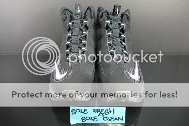 442478 010] Nike Air Max JR White Sox Black White size 8.5  