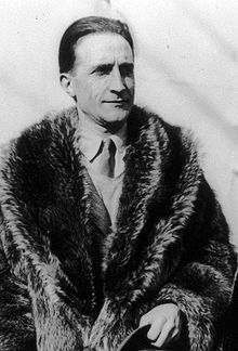 photo 220px-Marcel_Duchamp_01.jpg