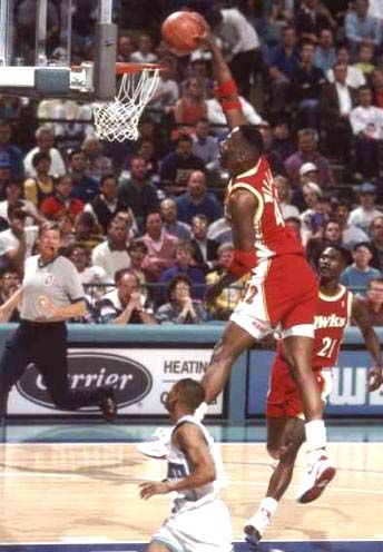 Kevin Willis And Dominique Wilkins (Atlanta Hawks) BG : Tyrone Muggsy ...