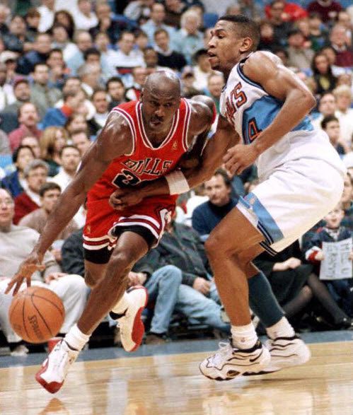 Michael Jordan VS Bobby Phills Photo by nbacardDOTnet | Photobucket