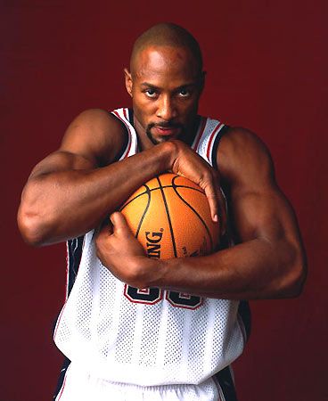 Alonzo Mourning (New Jersey Nets) Photo by nbacardDOTnet | Photobucket